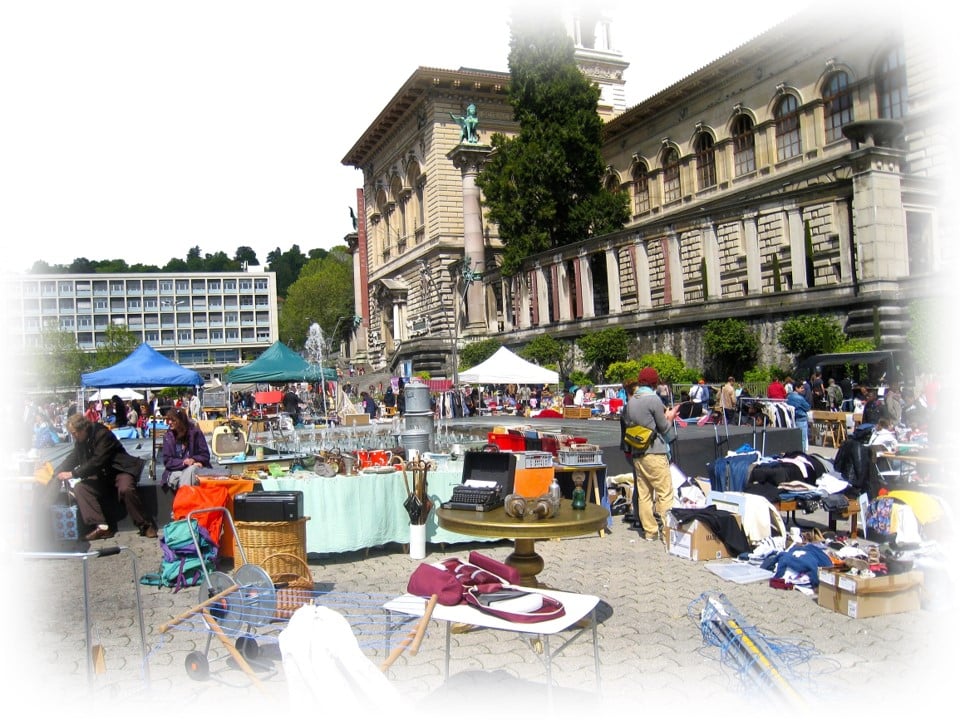 garage sale and flea market in Lausanne